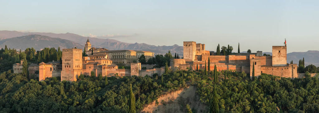 Die Schönheit von Gottes Gesetz - ein Vergleich mit der Alhambra in Granada